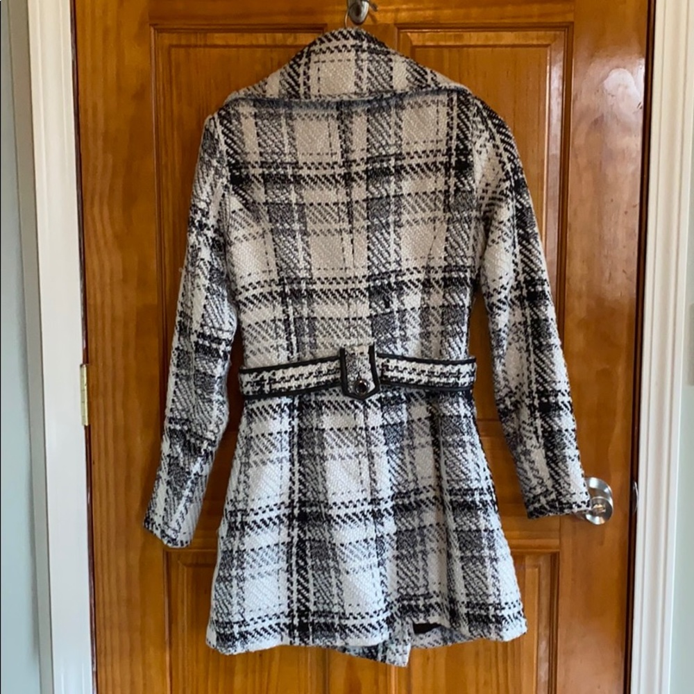 Coat - Picture 2 of 2